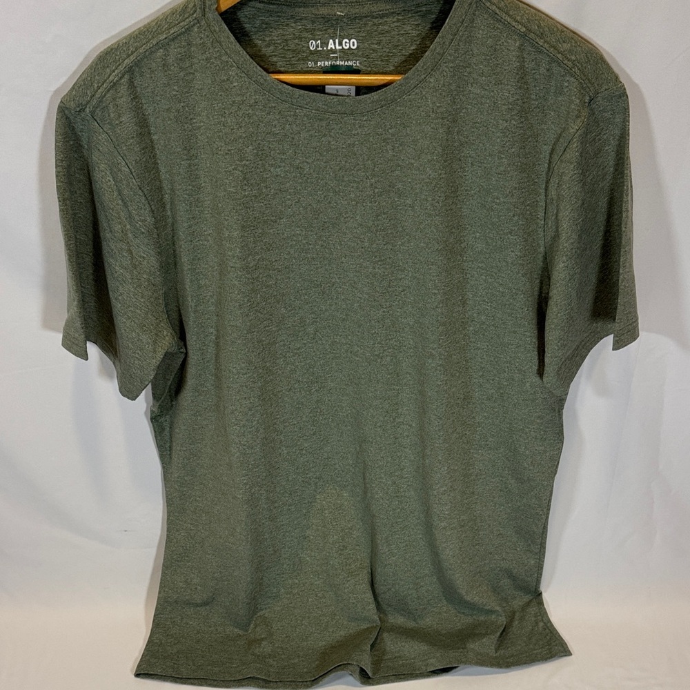 01.Algo Olive Green Men's Short Sleeve Performance Tee NWT